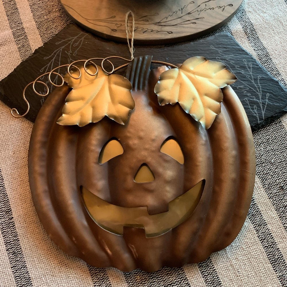 Pumpkin Metal Hanging Decor